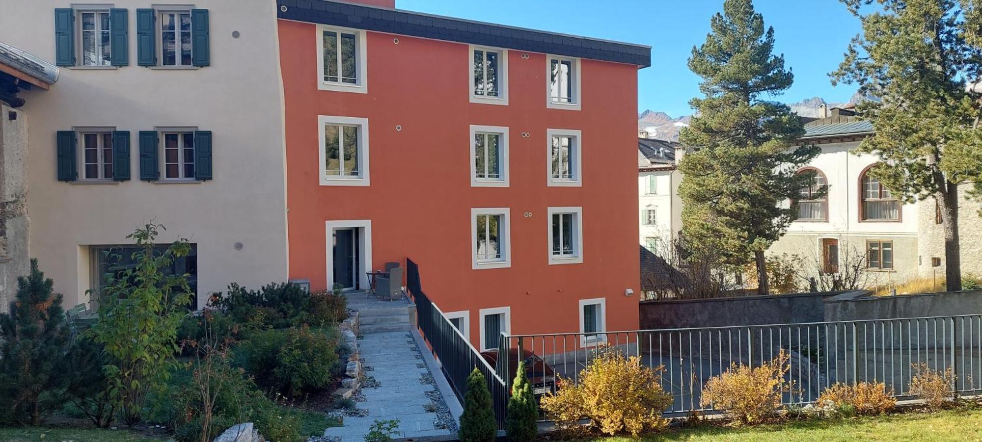 Chesa Quadrella Zimmer Mit Kuechenzeile Inklusive Bergbahnen Im Sommer-Ausser Studio Pontresina Esterno foto