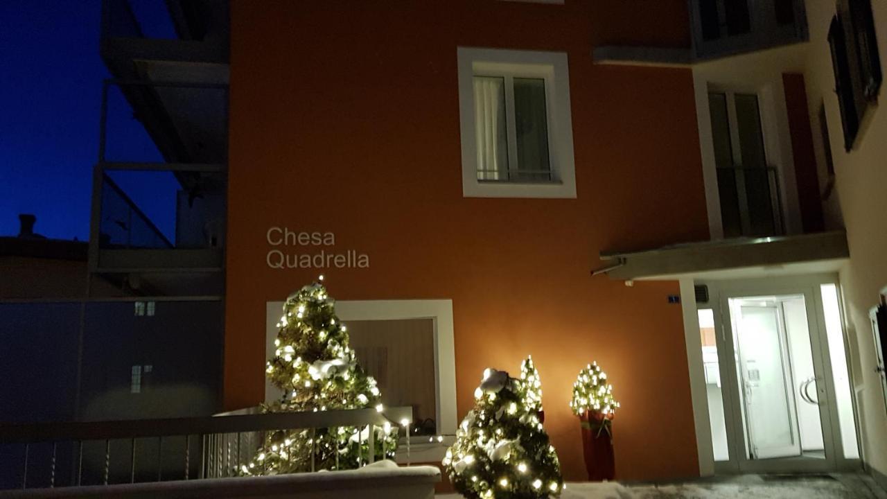 Chesa Quadrella Zimmer Mit Kuechenzeile Inklusive Bergbahnen Im Sommer-Ausser Studio Pontresina Esterno foto